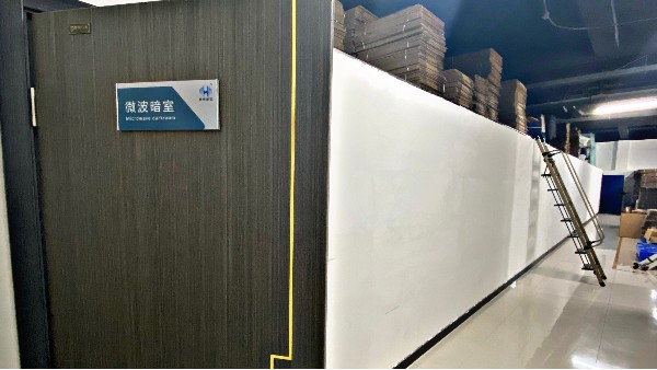 國內(nèi)外雷達(dá)物位計(jì)現(xiàn)狀對(duì)比